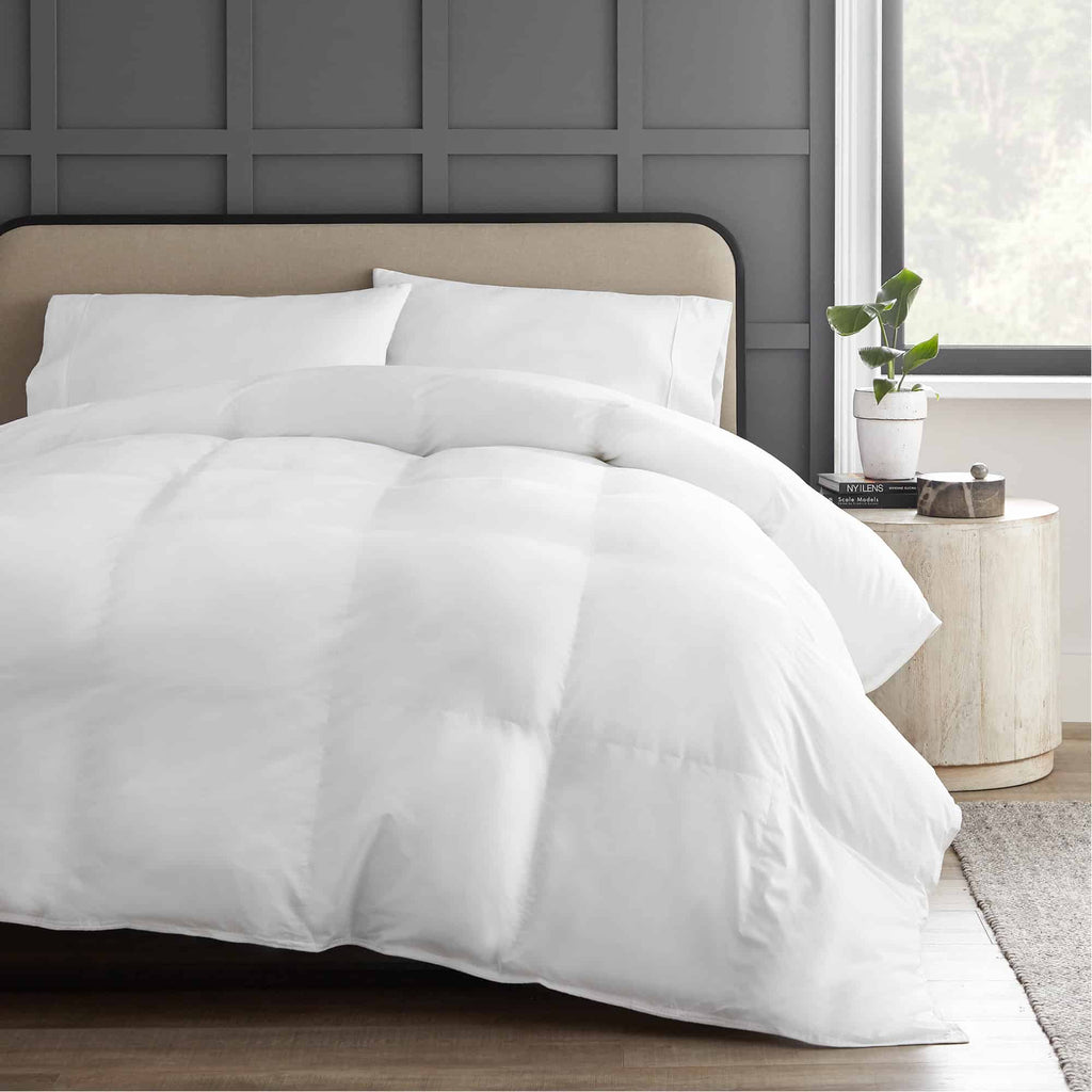 Down Alternative Micro Fiber Filled Comforter