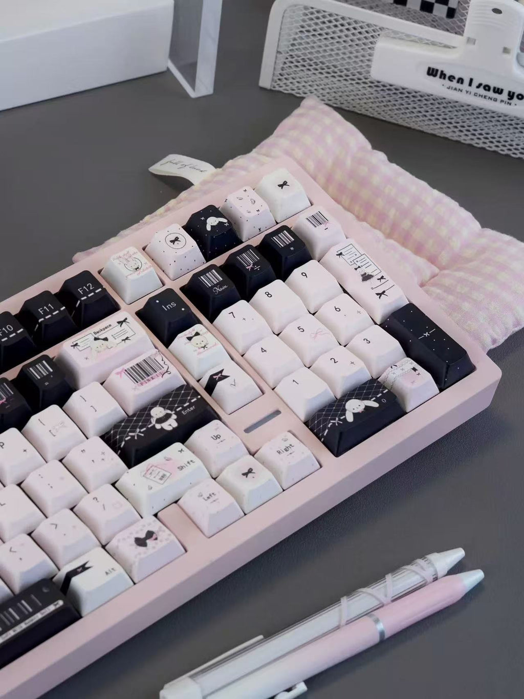 Original-height PBT Keycaps Featuring The Cuaicai Rabbit Design