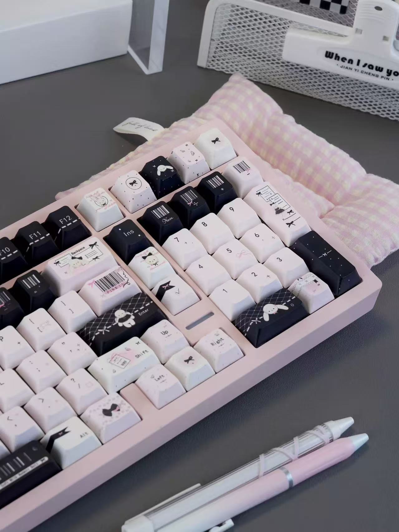 Original-height PBT Keycaps Featuring The Cuaicai Rabbit Design