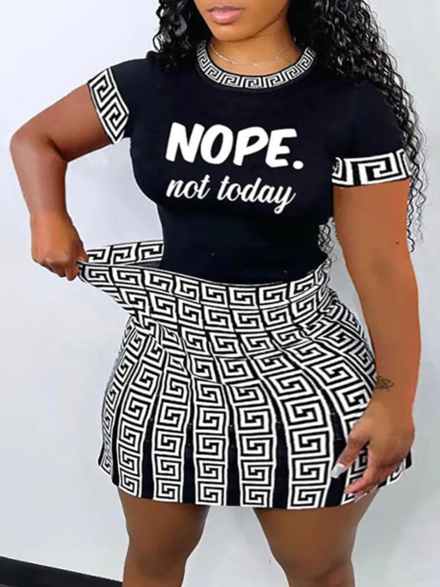 Women's Two Piece Geometric Print Skirt Set