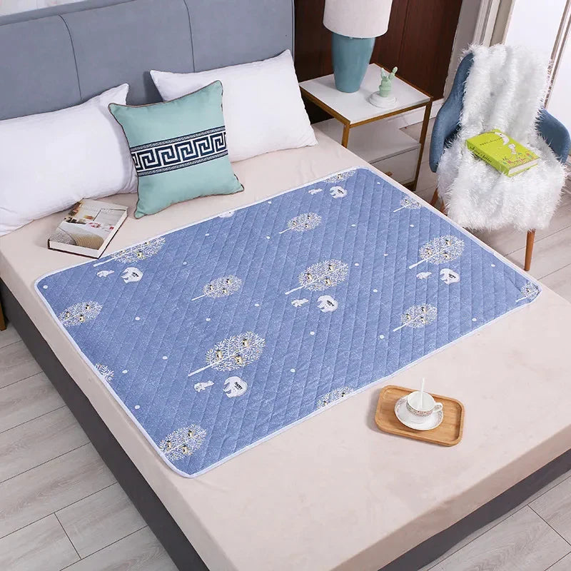 HOMEFISH Washable Mattress Urine Mat for Baby Toddlers Cute Cartoon Bed Protector Diaper Bedding Urine Pads Cloth Breathable