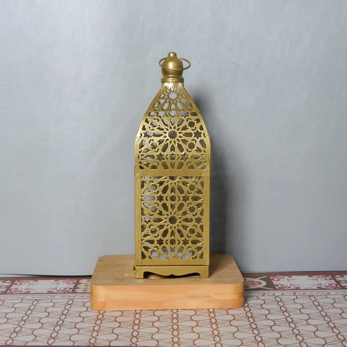 1PC Metal Vintage Decorative Light Morocco LED Hollow Wind Lamp Home Tabletop Atmosphere Lantern Crafts Decoration, Festive Deco