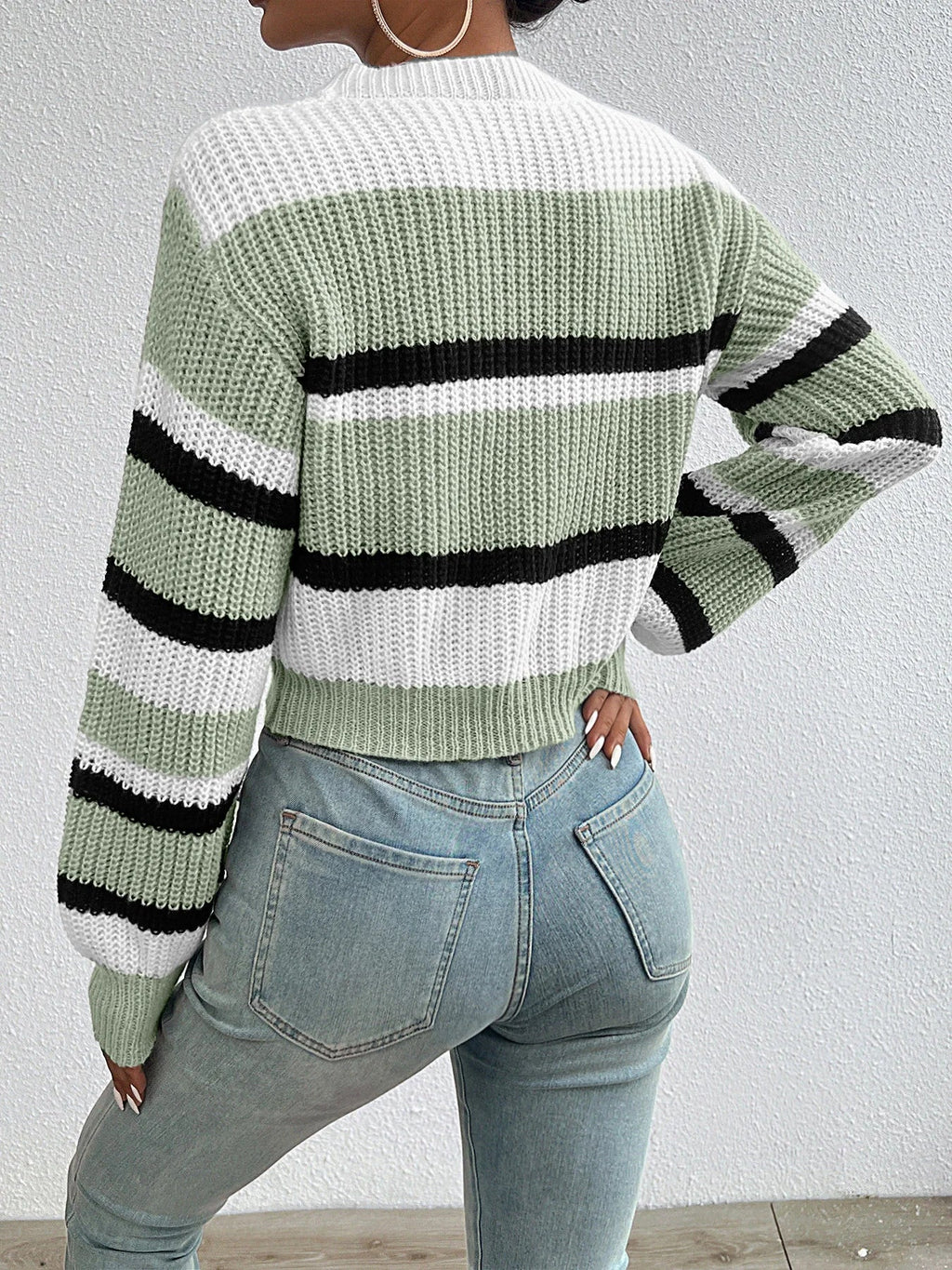Hot sale new acrylic loose drop shoulder knitted long sleeve sweater