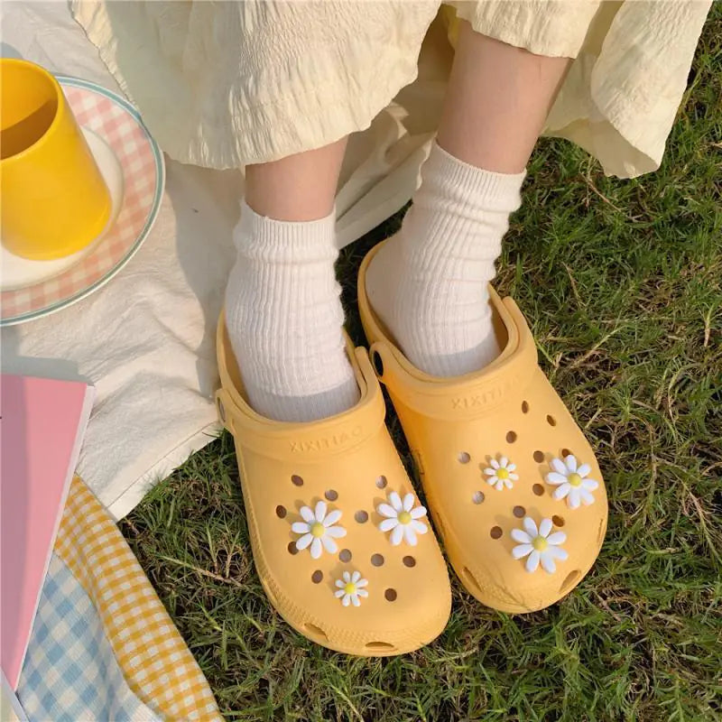Men's and Women's Summer Hole Sandals and Slippers