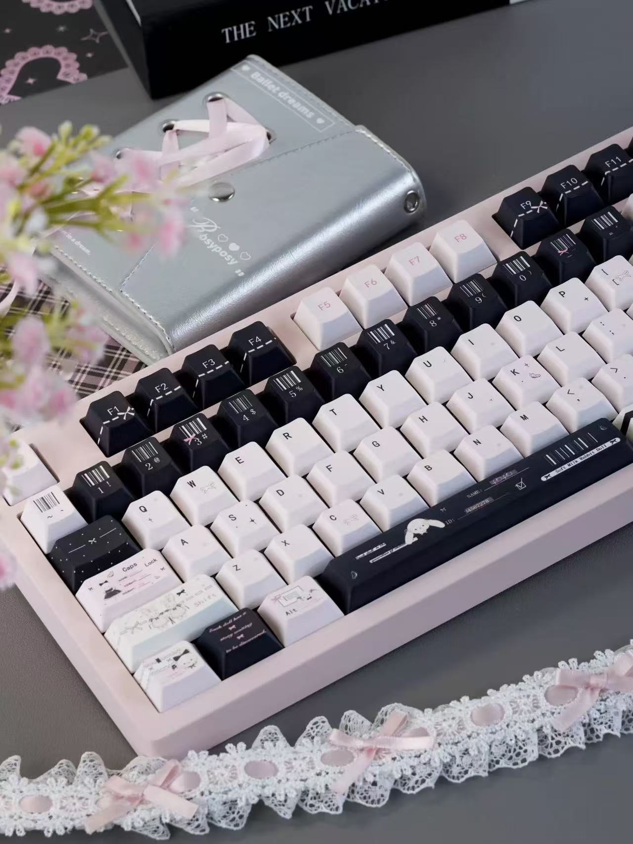 Original-height PBT Keycaps Featuring The Cuaicai Rabbit Design