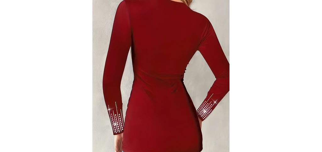 Plus Size Women's Casual Long Sleeve Top with Rhinestone Design