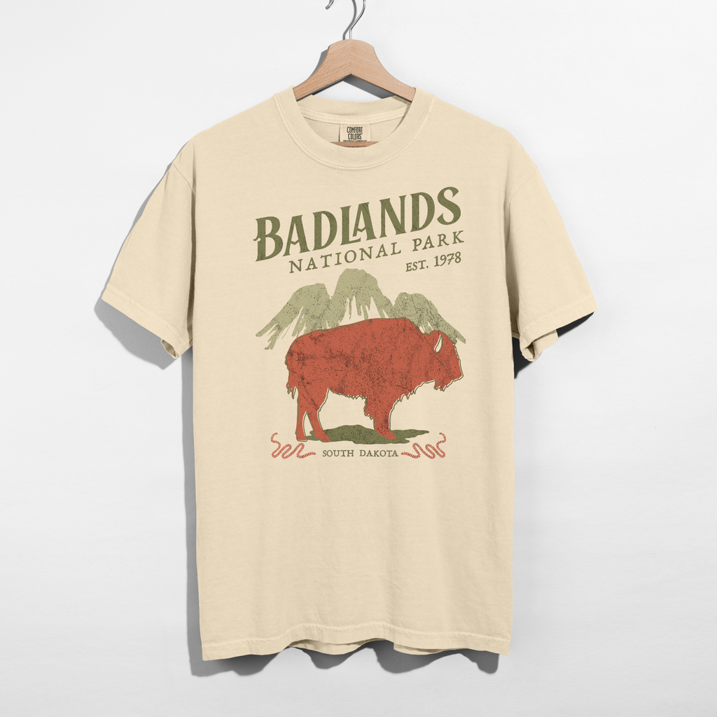 Badlands National Park Graphic Tee – Vintage South Dakota Bison Shirt