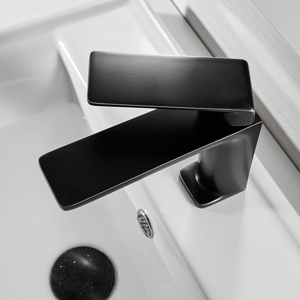Mary Single-Hole Bathroom Faucet